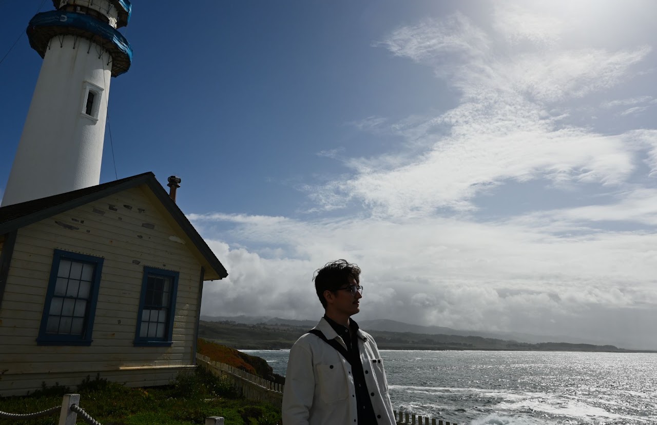 Lighthouse beside the Pacific Ocean